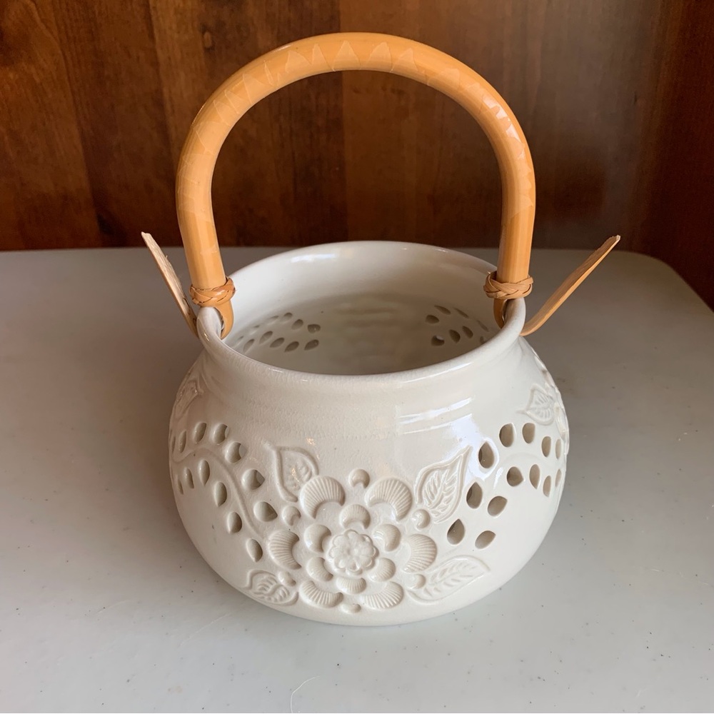 O’Keane Pottery Hand Made Oriental Candle Basket Lamp With Bamboo Handle
